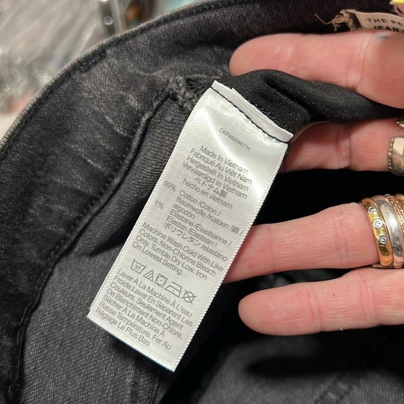 Madewell NWOT Relaxed Denim Shorts in Washed Black Size 26 - Picture 8 of 9